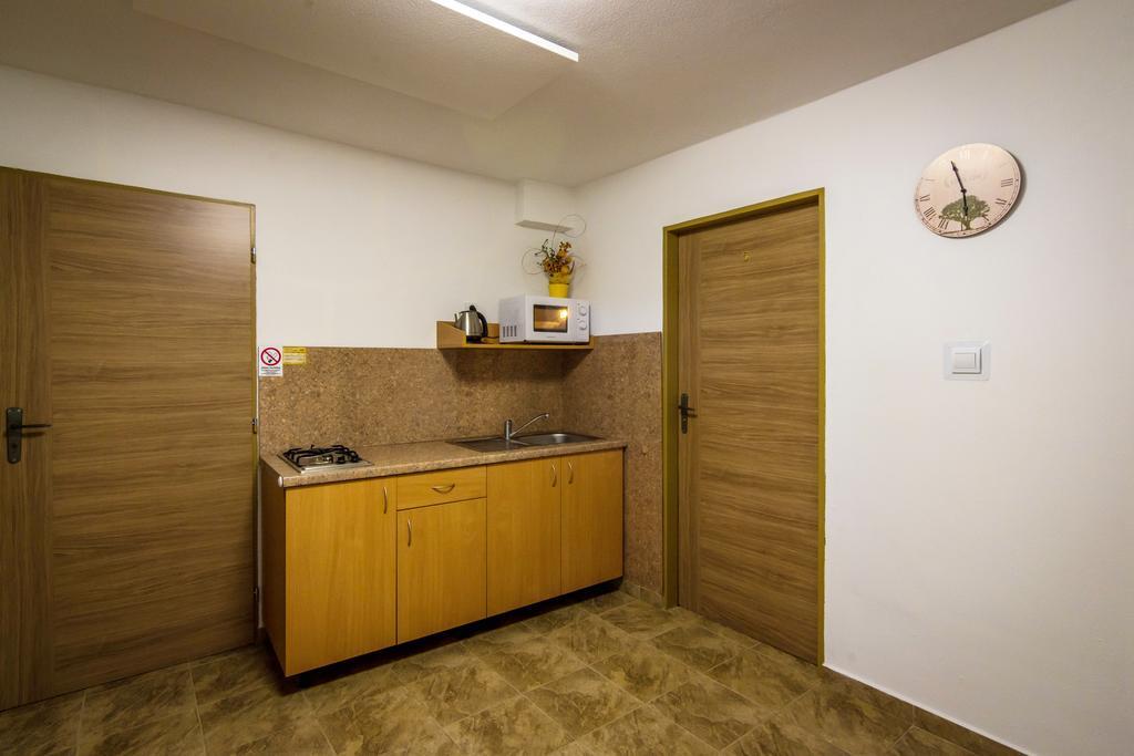 Ubytovna Pali Kežmarok Esterno foto