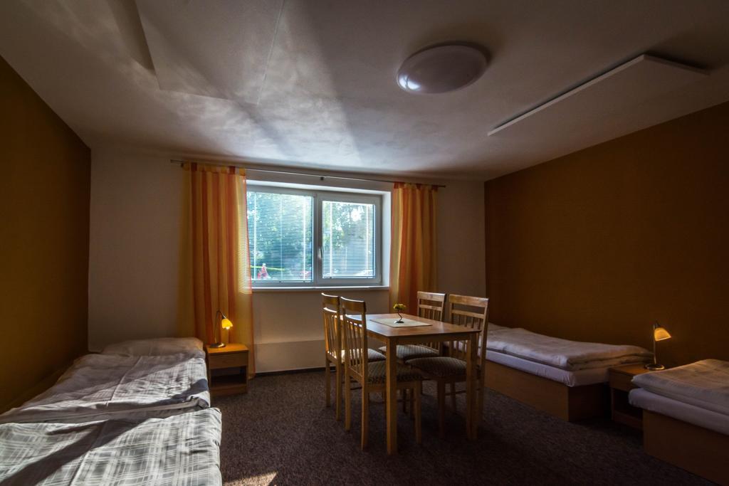 Ubytovna Pali Kežmarok Esterno foto