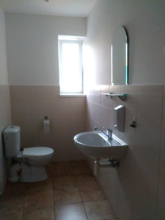 Ubytovna Pali Kežmarok Esterno foto